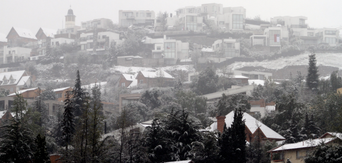 ¿Nieve en la región Metropolitana? Revisa el pronóstico del tiempo para los próximos días
