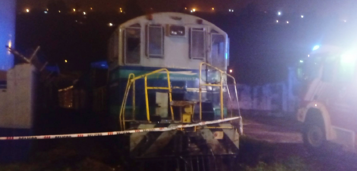 Mujer es atropellada por tren de carga en Lota y pierde ambas piernas
