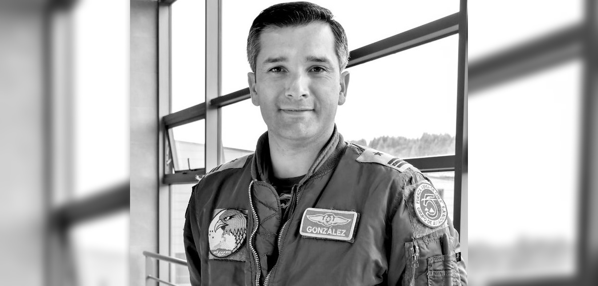 La historia del capitán de la FACh que murió en accidente aéreo: realizaba 