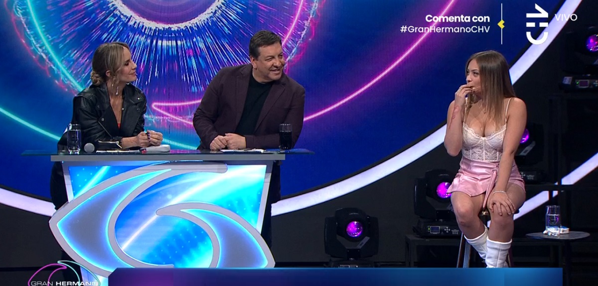 Pocos lo notaron: Skarleth sufrió incómodo chascarro con su vestuario en el panel de Gran Hermano