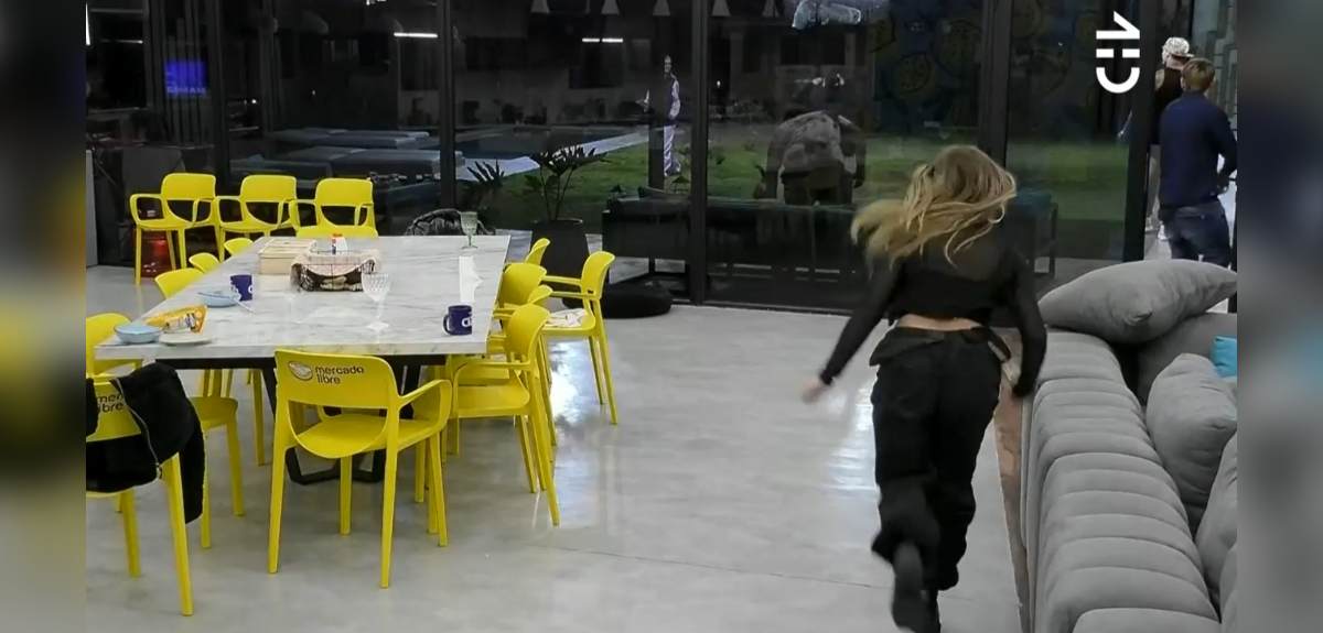 ¿Para quién eran? Nuevos gritos desde exterior de la casa de Gran Hermano sorprendieron a jugadores