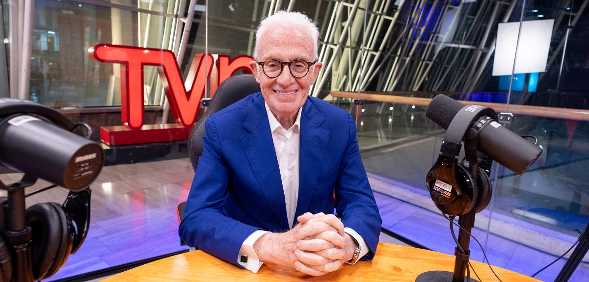 TVN apuesta por un nuevo programa de entretención en vivo: estará a cargo de Pedro Carcuro