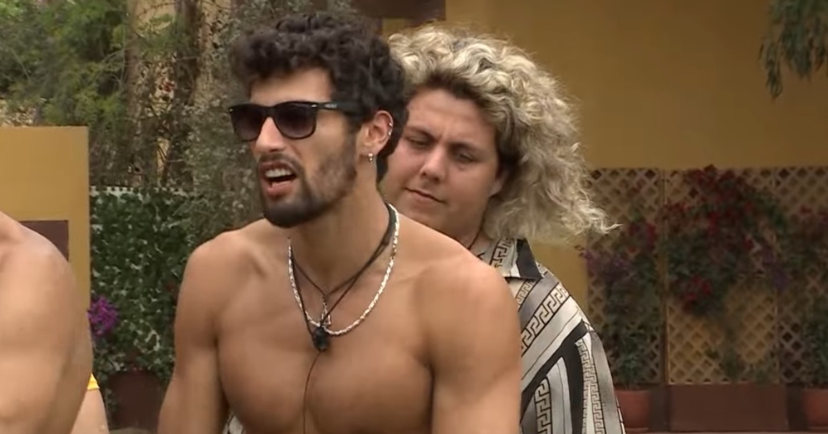 Jhonatan Mujica se quejó de Simón por 