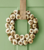 Tres diferentes ideas para adornar la casa en halloween sin usar clavos ni romper paredes