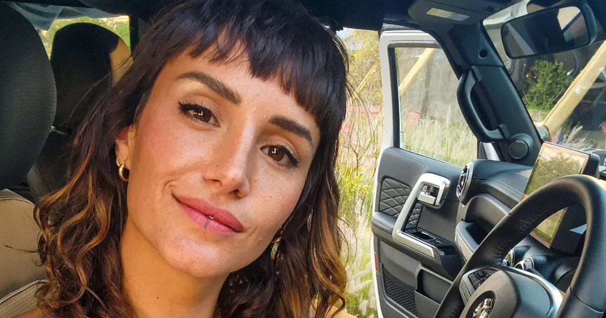 Isidora Urrejola compartió especial video de su panza de 20 semanas de embarazo: “Ya con guata”