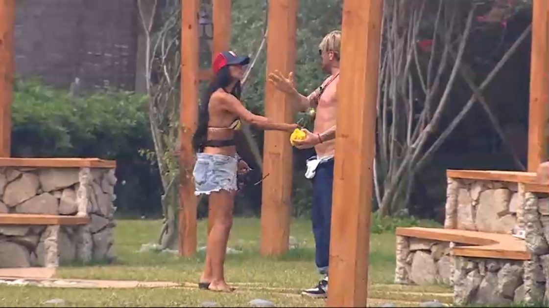 Pelea entre Pamela Díaz y Junior Playboy