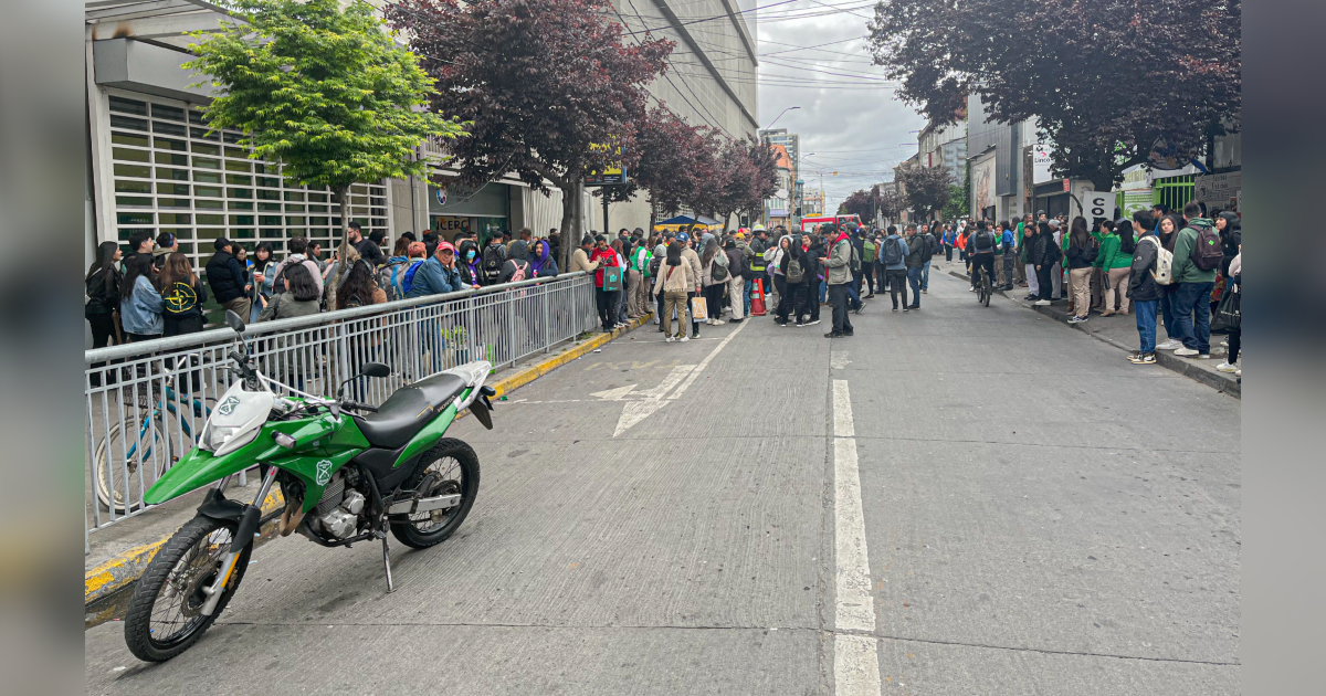 Sujeto fue detenido tras detonación de bombas de ruido en tres centros comerciales de Concepción