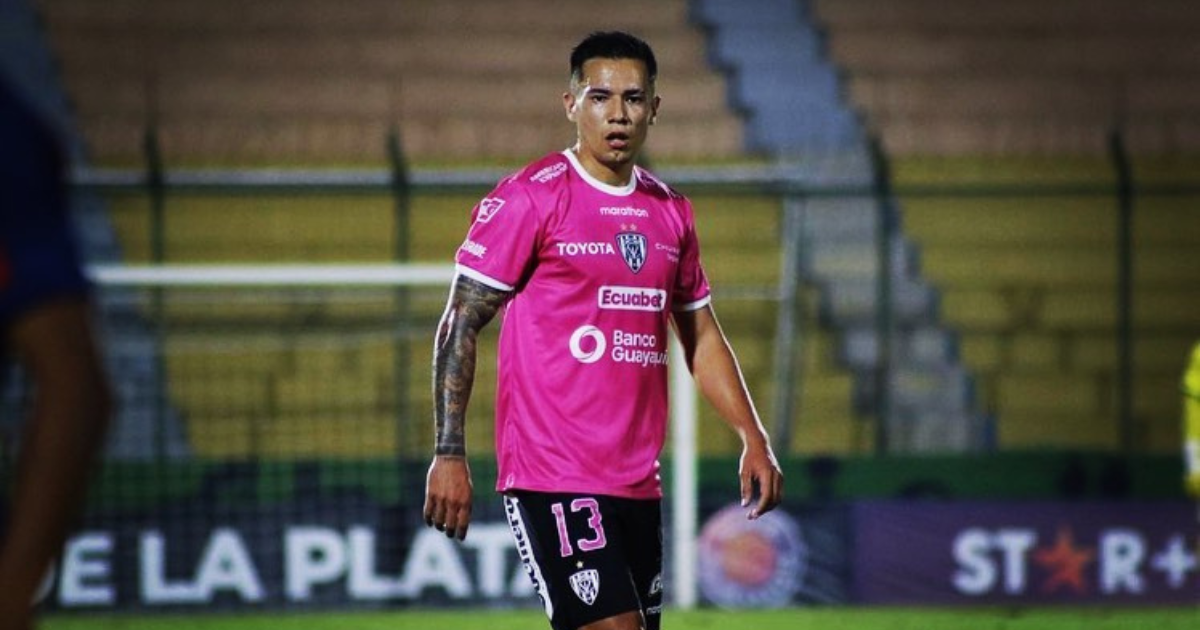 Eduardo Berizzo sacó de su nómina a Matías Fernández tras denuncia de violencia intrafamiliar