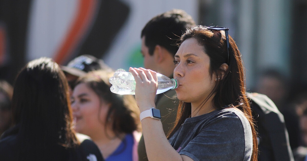 Temperaturas llegarán a los 34°C: avisan que ola de calor afectará al centro sur del país
