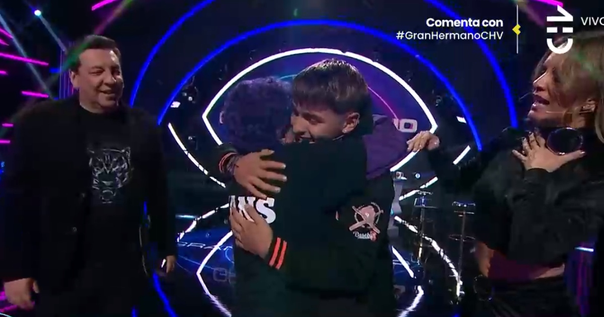 El emotivo reencuentro de Hans y Mónica en el panel de Gran Hermano: 