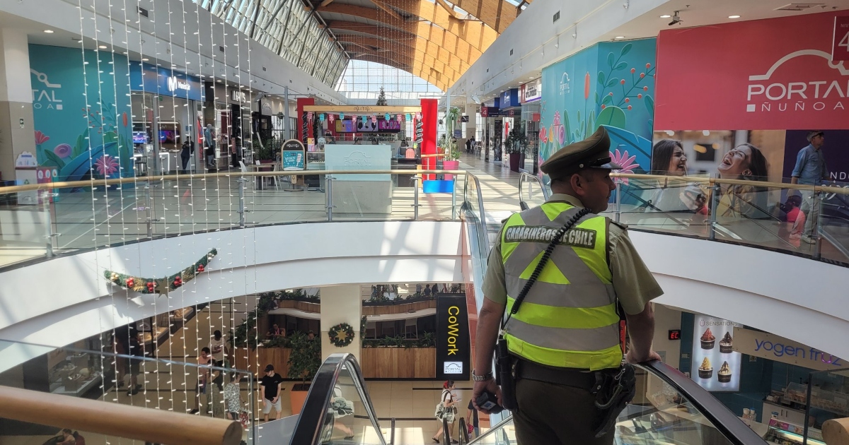 Balacera en Portal Ñuñoa: delincuentes ingresaron a robar con armas de fuego a tienda del Mall