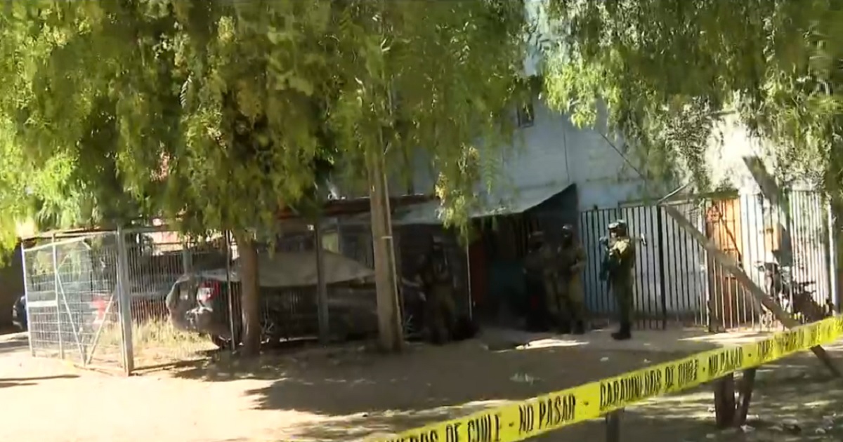 Carabinero baleado en asalto fuera de un colegio en Quilicura: iba de civil a concretar una compra