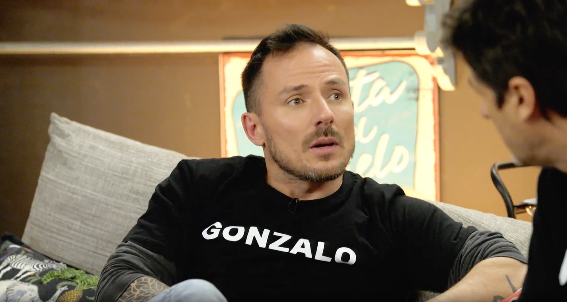 Gonzalo Egas recordó a su fallecida madre en Socios: 