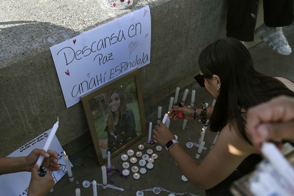 Caso de Anahí Espíndola: realizan velatón en memoria de la joven en Viña del Mar