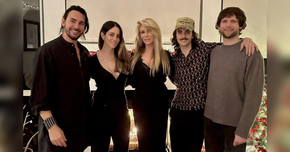 Hijo de Beto Cuevas y Estela Mora cumplió 31 años: sus padres le dedicaron emotivos mensajes