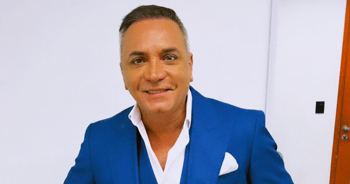 Rejuvenecida apariencia de Luis Jara no pasó desapercibida en boda de Marité Matus y Camilo Huerta