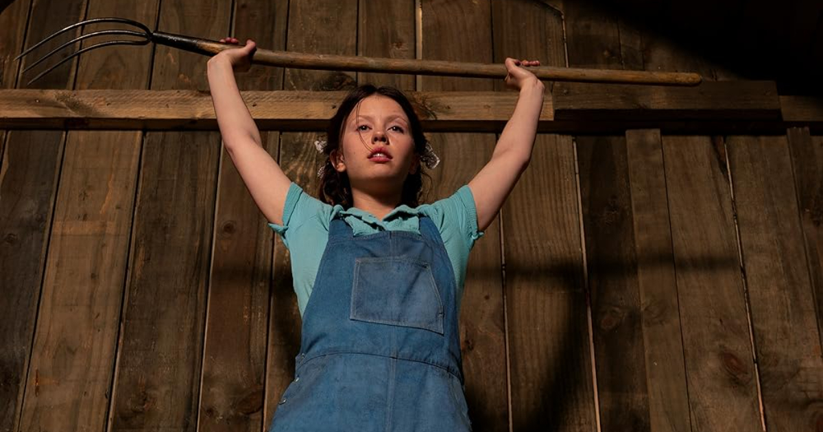 Actor denunció a Mia Goth por agresión en set de 