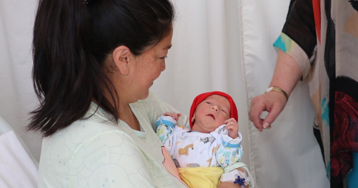 Hospital Las Higueras de Talcahuano le dio la bienvenida al primer bebé nacido en Chile en 2024