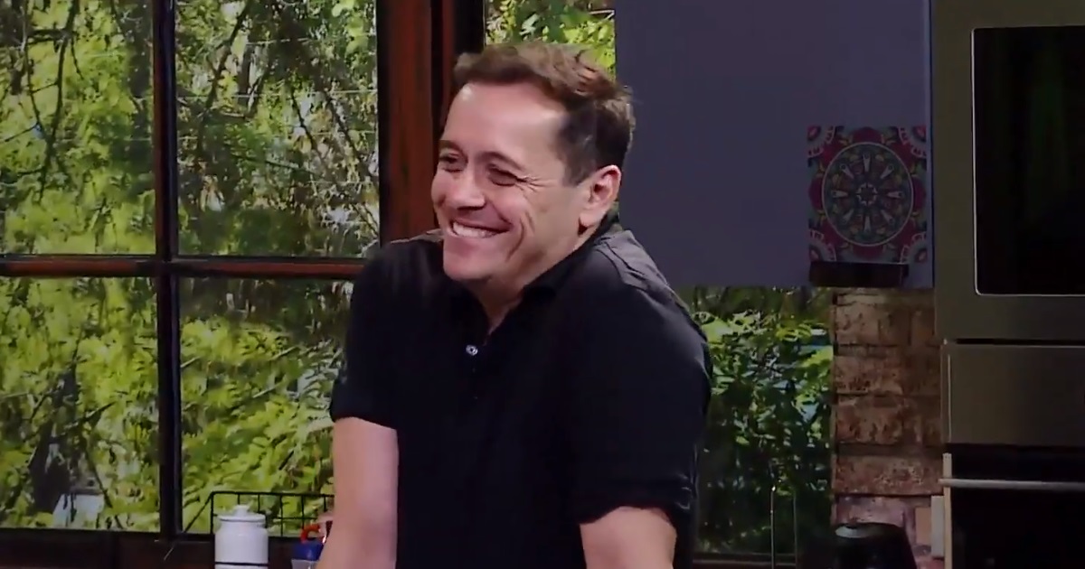 Actor Álvaro Morales contó su experiencia como abuelo a los 55 años: 