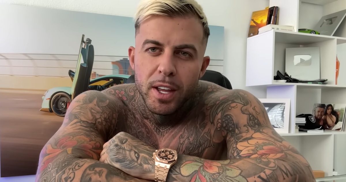 Amadeo Llados, coach de Paula Pavic, es acusado de estafa: él reaccionó con amenazante mensaje