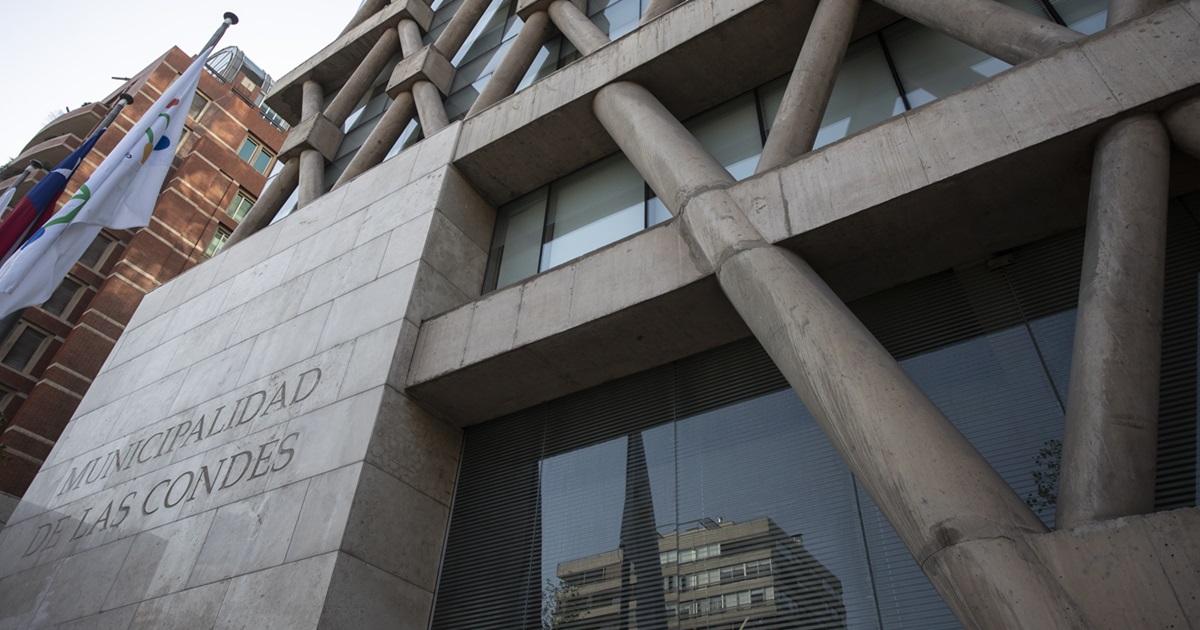 Impacto en Las Condes: hallan muerto a importante funcionario dentro de la Municipalidad