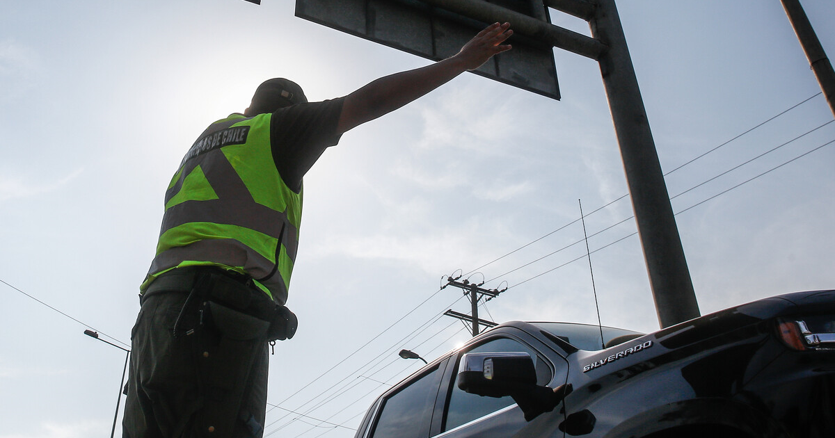 Conductor chino que dio positivo en alcotest ofreció soborno de 200 dólares a carabineros