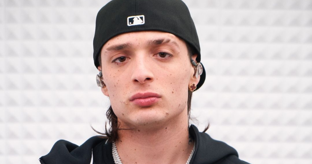 El público se manifestó: pifias a Peso Pluma marcan el preámbulo de la primera edición de Viña 2024