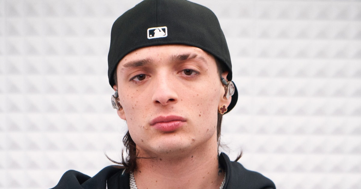 Peso Pluma abordó las críticas por las letras de sus canciones y la narcocultura: “No lo entienden”