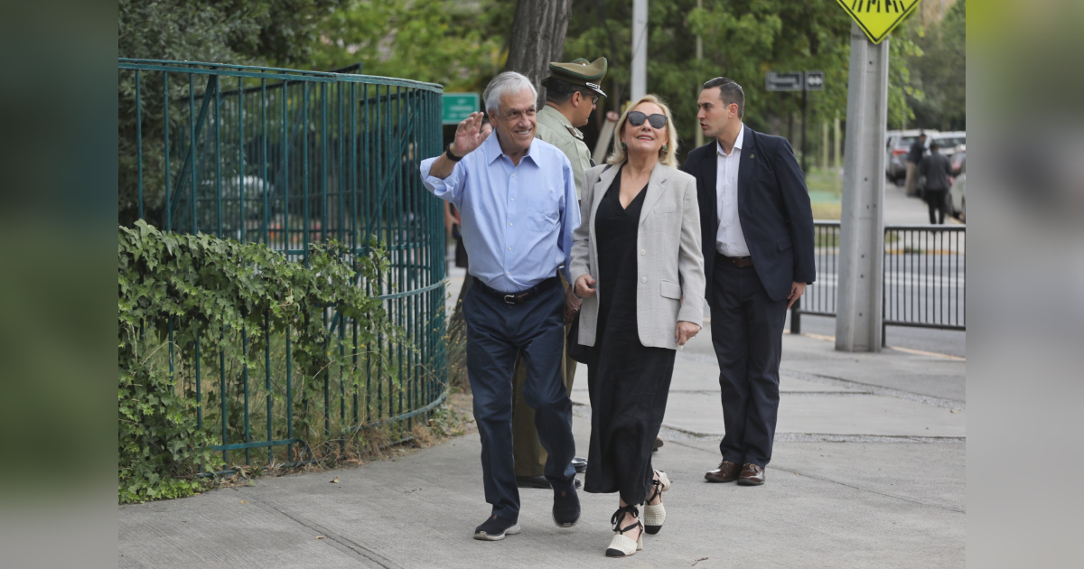 Votación en el plebiscito y entrevista radial: las últimas apariciones públicas de Sebastián Piñera