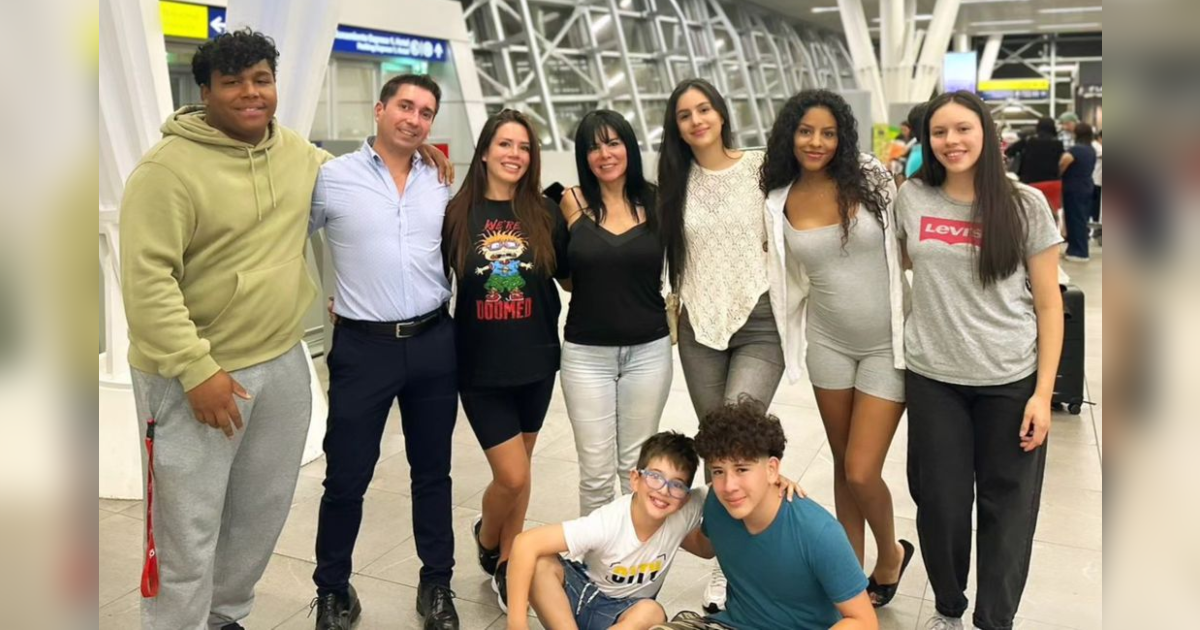Angie Alvarado dejó Chile y su familia la despidió desde el aeropuerto: 