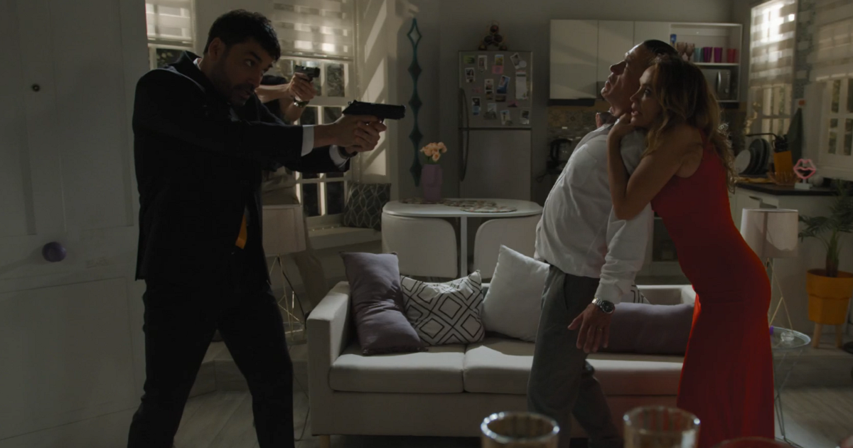 Juego de Ilusiones: Victoria como El Resplandor