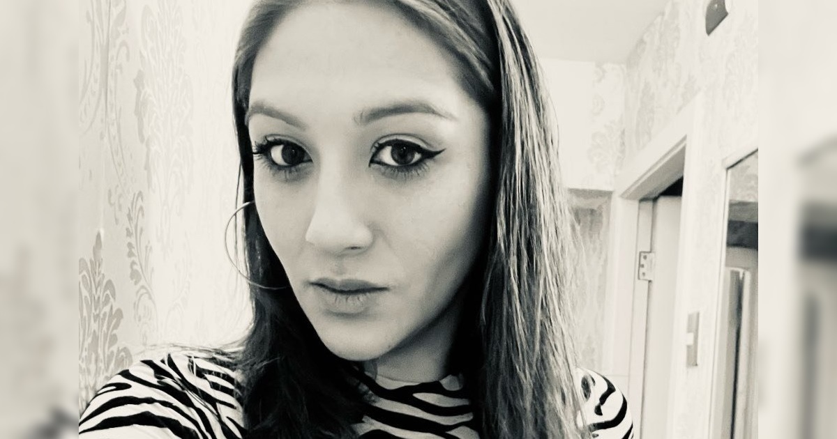 Novio de locutora radial fallecida en Osorno y su emotivo adiós en el funeral: 