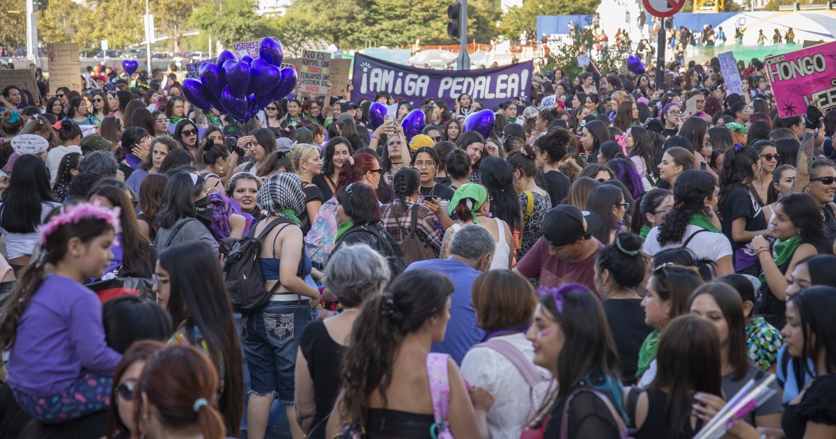 Marcha en Santiago por el 8M