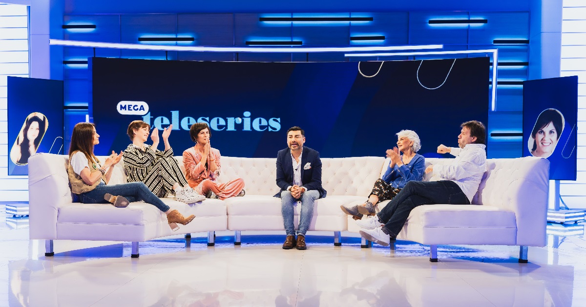 'Mega Teleseries: 10 años contigo' llega a Mega 2 con increíbles historias de los actores detrás de cámara