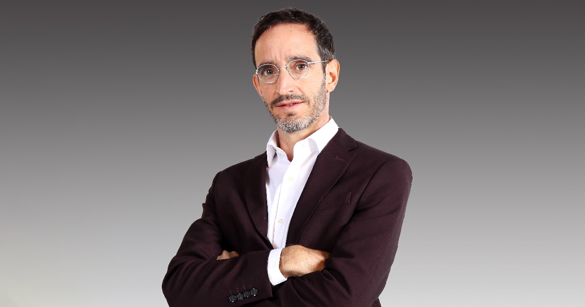 Nicolás Saavedra vuelve a la TV tras Verdades Ocultas: 