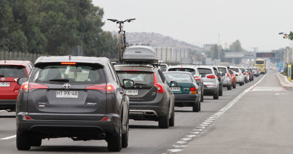 Súper lunes: se espera el retorno de 300 mil vehículos a la Región Metropolitana este fin de semana