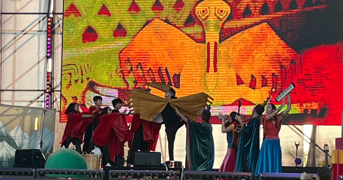 La interactiva presentación de Tikitiklip en Lollapalooza: hizo cantar y bailar a niños y adultos