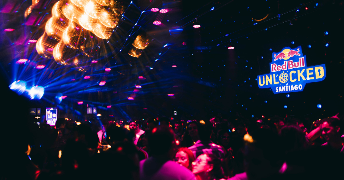 Luces, humor y una gran variedad de lugares para disfrutar: así se vivió Red Bull Unlocked 2024