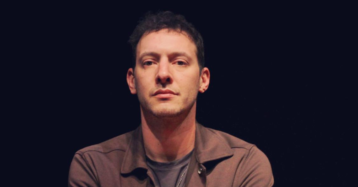 ¿Quién es Antonio Campos? El hijo de Claudia di Girolamo y Cristián Campos que se dedica al teatro