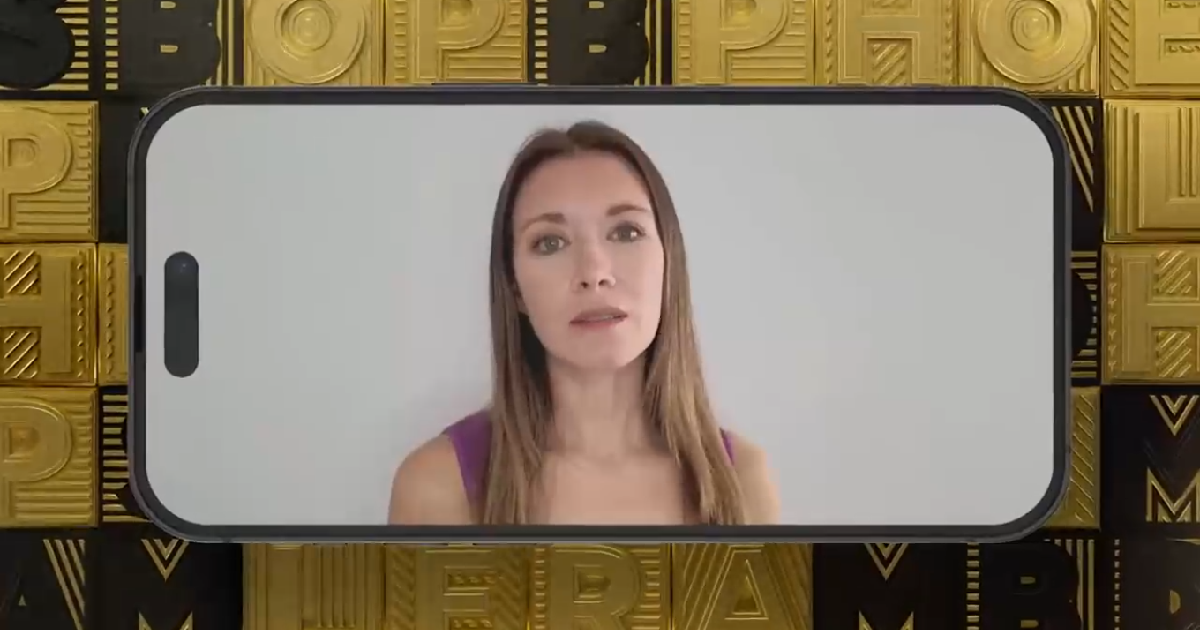 Carla Jara confirma que protagonizará especial de Podemos Hablar: 