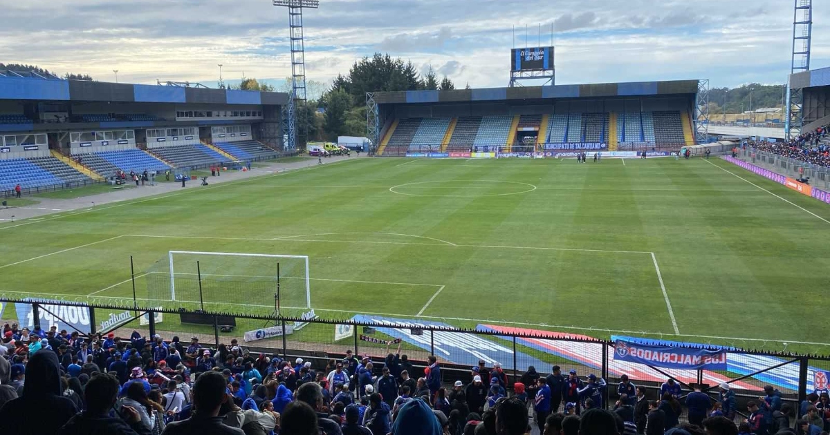 Por aviso de bomba: evacuan Estadio de Talcahuano durante partido entre Huachipato y la 'U'