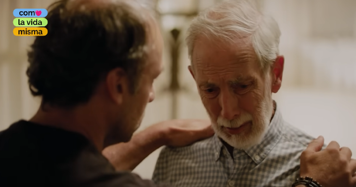 Audiencia ovacionó a Héctor Noguera tras desgarradora escena en Como la vida misma