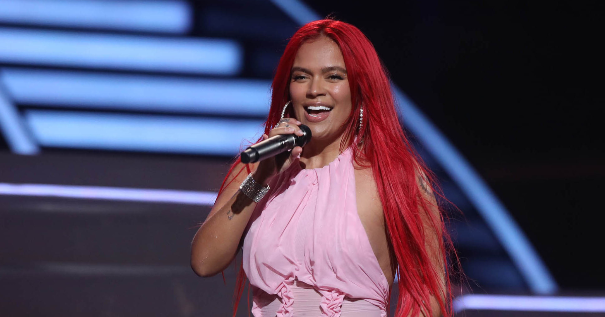 Trae 30 camiones de carga y hasta un meteorólogo: así se prepara Karol G para su show en Chile