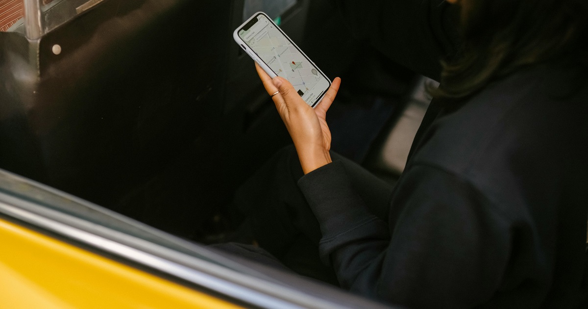 ¿Un autógrafo de Taylor Swift? Uber revela los objetos más olvidados por los usuarios en Chile 