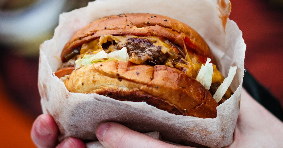 Tras el Día del Completo: ¿cuándo y por qué se celebra el Día de la Hamburguesa 2024?