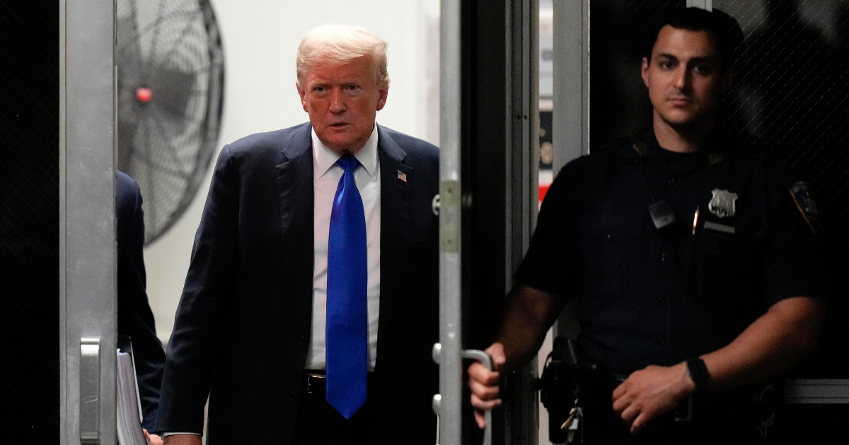 Declaran culpable a Donald Trump de falsificar documentos para silenciar aventura con actriz porno