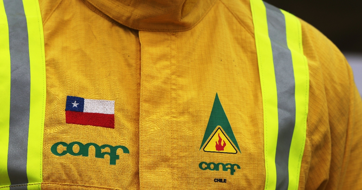 Exbrigadista de Conaf acusado de planificar los incendios en Viña cobró $420.000 por horas extra