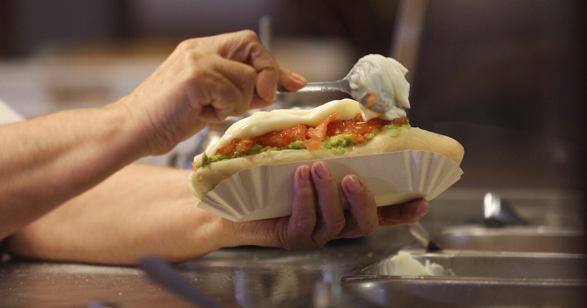 Día del Completo 2024: ¿por qué se celebra la preparación típica chilena?