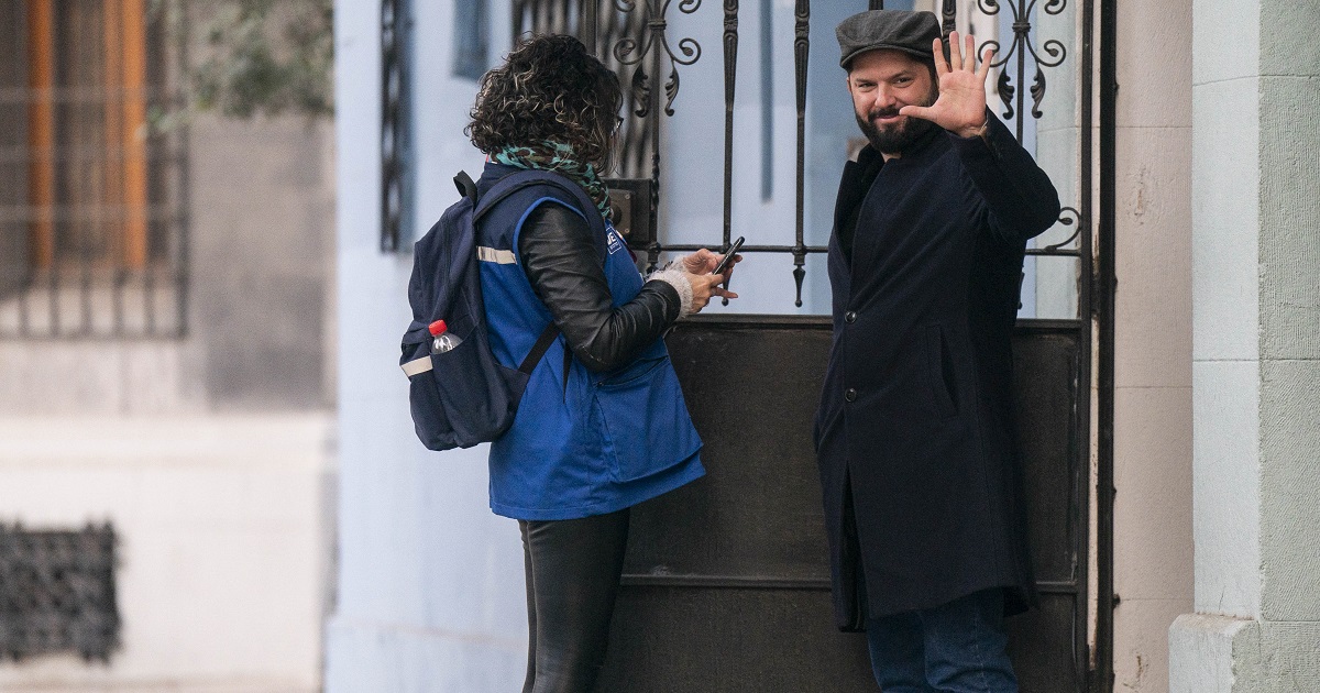 Presidente Boric fue censado en Barrio Yungay: 