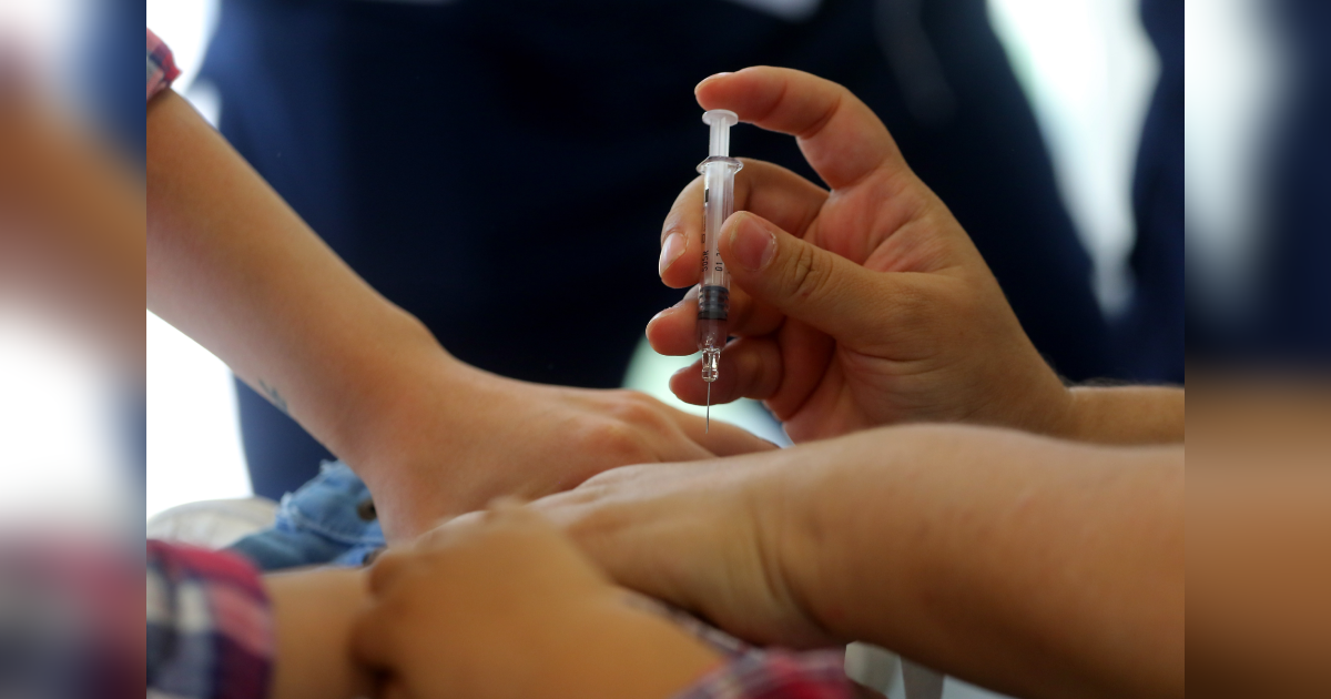 Niña de 6 años muere por influenza en Ñuble: fue enviada a su casa tras diagnóstico